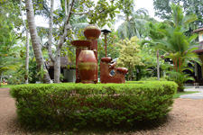 Brunnen vor dem Haupthaus